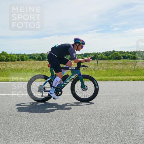 21.06.2026 - Viking Triathlon Michael Burmester http://msf.ph/oto/9884977 21.06.2026 11:29:54 Radfahren 34, 45, 125, 150, 167, 188, 220, 300, 327, 340, 356, 464, 519, 601, 615, 656, 663 meine-sportfotos.de