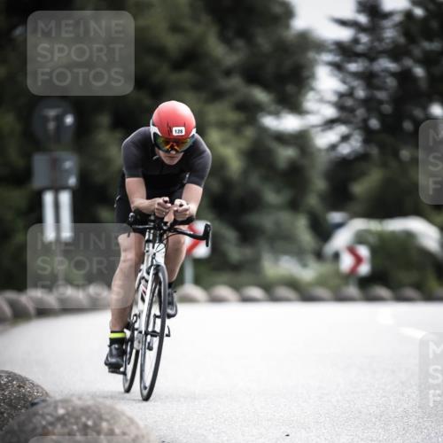 21.06.2026 - 29. Vierlanden-Triathlon H.Heesch http://msf.ph/oto/9885096 21.06.2026 10:36:50 Radfahren 55, 128, 197, 264, 292 meine-sportfotos.de