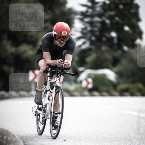21.06.2026 - 29. Vierlanden-Triathlon H.Heesch http://msf.ph/oto/9885127 21.06.2026 10:36:50 Radfahren 55, 128, 197, 264, 292 meine-sportfotos.de