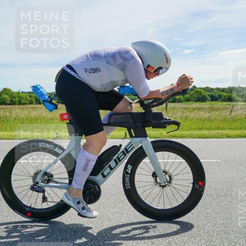 21.06.2026 - Viking Triathlon Michael Burmester http://msf.ph/oto/9885137 21.06.2026 11:31:17 Radfahren 62, 489, 492, 493 meine-sportfotos.de
