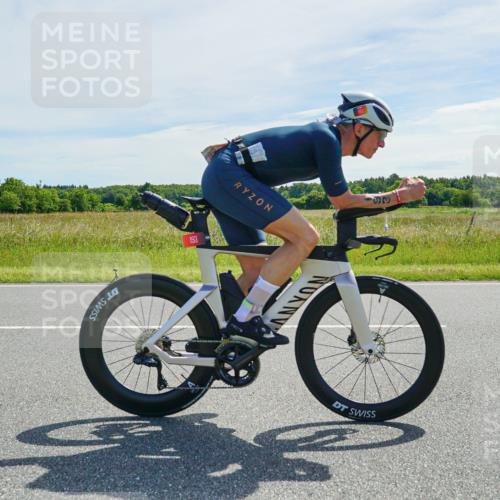 21.06.2026 - Viking Triathlon Michael Burmester http://msf.ph/oto/9885222 21.06.2026 11:32:23 Radfahren 22, 153, 168, 193, 351, 400, 479, 511, 530, 542, 590, 666 meine-sportfotos.de