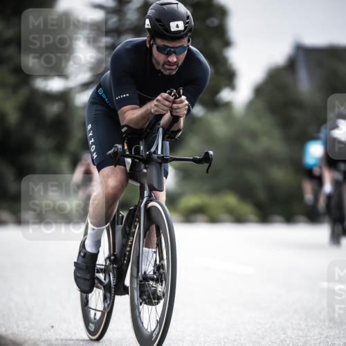 21.06.2026 - 29. Vierlanden-Triathlon H.Heesch http://msf.ph/oto/9885246 21.06.2026 10:37:03 Radfahren 4, 40, 354, 500 meine-sportfotos.de