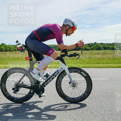21.06.2026 - Viking Triathlon Michael Burmester http://msf.ph/oto/9885247 21.06.2026 11:32:28 Radfahren 22, 114, 153, 168, 193, 351, 400, 447, 511, 530, 627, 666 meine-sportfotos.de