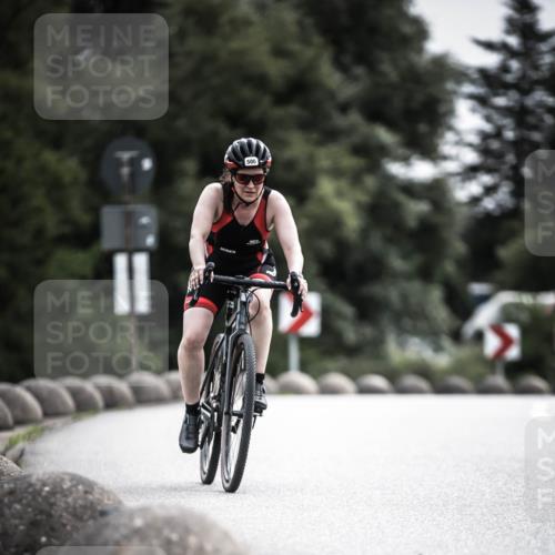21.06.2026 - 29. Vierlanden-Triathlon H.Heesch http://msf.ph/oto/9885272 21.06.2026 10:37:08 Radfahren 7, 40, 61, 500 meine-sportfotos.de