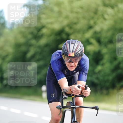 21.06.2026 - Viking Triathlon Michael Burmester http://msf.ph/oto/9885448 21.06.2026 11:22:04 Radfahren 26, 92, 178, 194, 205, 385, 603, 652 meine-sportfotos.de