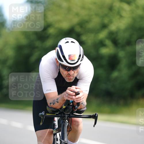 21.06.2026 - Viking Triathlon Michael Burmester http://msf.ph/oto/9885494 21.06.2026 11:22:05 Radfahren 92, 178, 194, 205, 385, 603, 652 meine-sportfotos.de