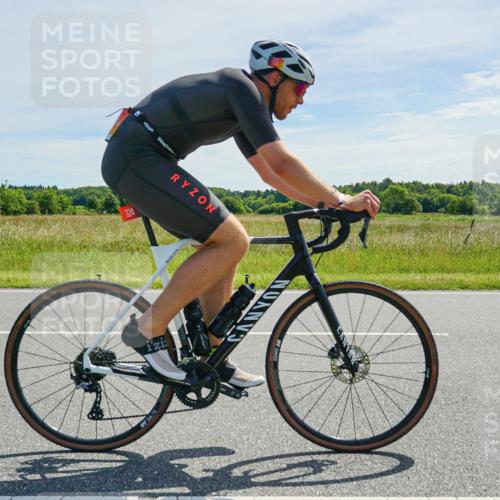 21.06.2026 - Viking Triathlon Michael Burmester http://msf.ph/oto/9885570 21.06.2026 11:35:54 Radfahren 147, 179, 183, 209, 221, 262, 324, 354, 436, 448, 449, 470, 505, 533, 650 meine-sportfotos.de