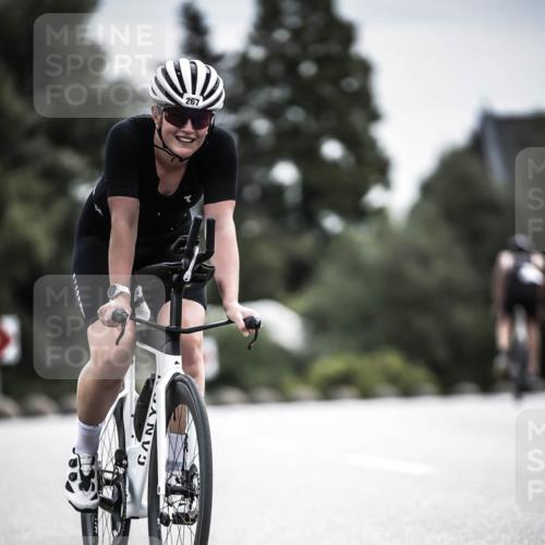 21.06.2026 - 29. Vierlanden-Triathlon H.Heesch http://msf.ph/oto/9885651 21.06.2026 10:37:35 Radfahren 252, 267 meine-sportfotos.de