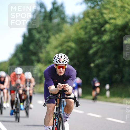 21.06.2026 - Viking Triathlon Michael Burmester http://msf.ph/oto/9885663 21.06.2026 11:24:42 Radfahren 55, 55, 64, 68, 117, 182, 199, 255, 267, 386, 397, 413, 424, 490, 502, 545, 612, 634 meine-sportfotos.de