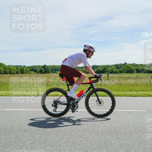21.06.2026 - Viking Triathlon Michael Burmester http://msf.ph/oto/9885684 21.06.2026 11:37:13 Radfahren 271, 312, 312, 329, 332, 609, 667 meine-sportfotos.de