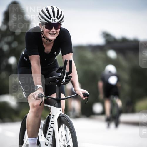 21.06.2026 - 29. Vierlanden-Triathlon H.Heesch http://msf.ph/oto/9885685 21.06.2026 10:37:36 Radfahren 267, 361, 395 meine-sportfotos.de