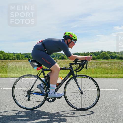 21.06.2026 - Viking Triathlon Michael Burmester http://msf.ph/oto/9885692 21.06.2026 11:37:27 Radfahren 36, 271, 271, 312, 321, 369, 604, 630 meine-sportfotos.de