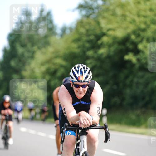 21.06.2026 - Viking Triathlon Michael Burmester http://msf.ph/oto/9885715 21.06.2026 11:24:44 Radfahren 55, 55, 64, 68, 117, 182, 199, 255, 267, 386, 397, 413, 490, 502, 515, 545, 612, 634 meine-sportfotos.de