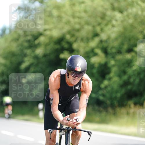 21.06.2026 - Viking Triathlon Michael Burmester http://msf.ph/oto/9885739 21.06.2026 11:24:45 Radfahren 55, 55, 64, 68, 117, 182, 199, 255, 267, 386, 397, 413, 490, 502, 515, 545, 612, 634 meine-sportfotos.de