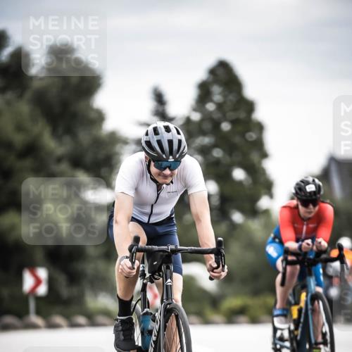 21.06.2026 - 29. Vierlanden-Triathlon H.Heesch http://msf.ph/oto/9885753 21.06.2026 10:37:50 Radfahren 20, 35, 67, 233, 303, 336, 429, 437 meine-sportfotos.de