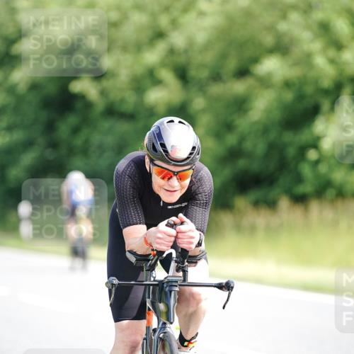 21.06.2026 - Viking Triathlon Michael Burmester http://msf.ph/oto/9885758 21.06.2026 11:24:47 Radfahren 55, 55, 64, 68, 117, 182, 199, 255, 267, 386, 397, 413, 413, 502, 515, 545, 612, 634 meine-sportfotos.de