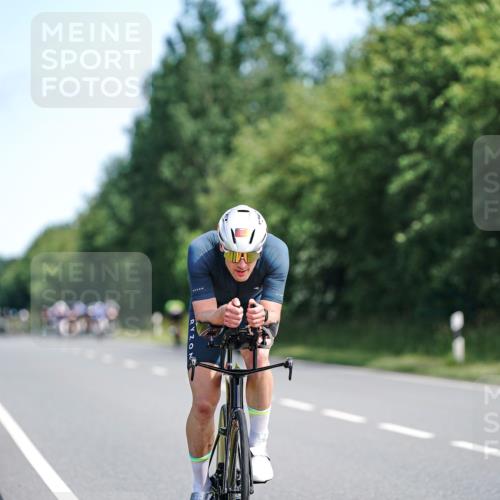 21.06.2026 - Viking Triathlon Michael Burmester http://msf.ph/oto/9885806 21.06.2026 11:24:51 Radfahren 55, 55, 59, 64, 68, 117, 182, 199, 255, 386, 413, 413, 502, 515, 545, 612 meine-sportfotos.de