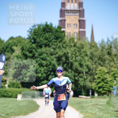 21.06.2026 - Viking Triathlon Michael Burmester http://msf.ph/oto/9885854 21.06.2026 16:10:54 Radfahren  meine-sportfotos.de