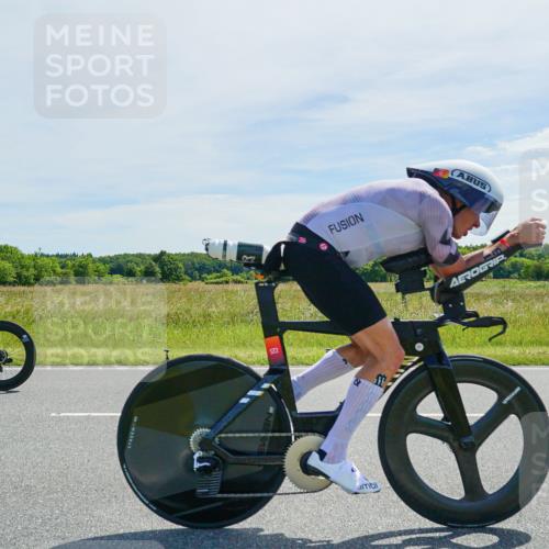 21.06.2026 - Viking Triathlon Michael Burmester http://msf.ph/oto/9885865 21.06.2026 11:39:53 Radfahren 2, 19, 21, 91, 173, 192, 194, 194, 313, 380 meine-sportfotos.de