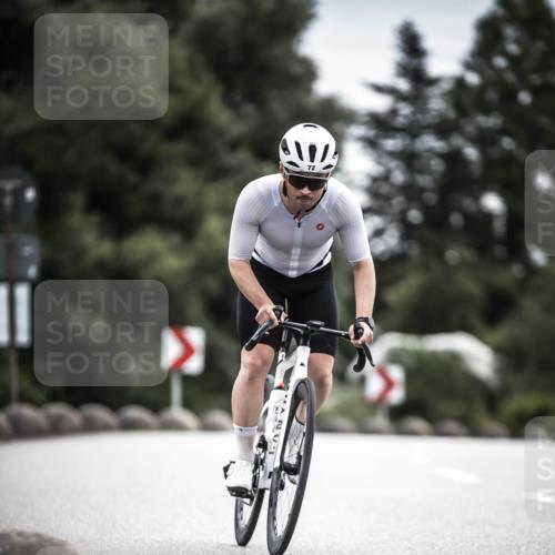 21.06.2026 - 29. Vierlanden-Triathlon H.Heesch http://msf.ph/oto/9885890 21.06.2026 10:39:08 Radfahren 72 meine-sportfotos.de