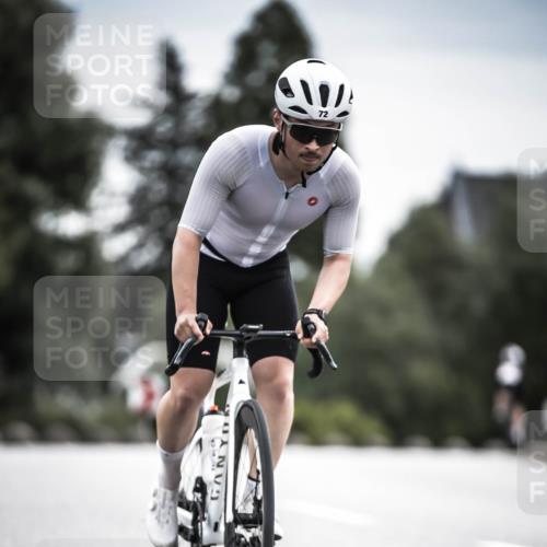 21.06.2026 - 29. Vierlanden-Triathlon H.Heesch http://msf.ph/oto/9885917 21.06.2026 10:39:09 Radfahren 72, 181 meine-sportfotos.de