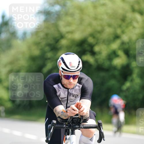 21.06.2026 - Viking Triathlon Michael Burmester http://msf.ph/oto/9885933 21.06.2026 11:25:37 Radfahren 84, 113, 119, 132, 160, 176, 224, 256, 264, 309, 309, 347, 401, 419, 426, 474, 491, 565, 664, 669 meine-sportfotos.de