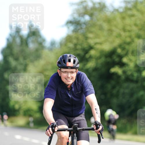 21.06.2026 - Viking Triathlon Michael Burmester http://msf.ph/oto/9886003 21.06.2026 11:25:51 Radfahren 86, 133, 169, 176, 189, 264, 280, 309, 309, 401, 419, 426, 456, 474, 526, 527, 645, 664 meine-sportfotos.de
