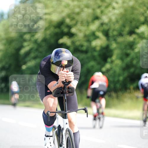 21.06.2026 - Viking Triathlon Michael Burmester http://msf.ph/oto/9886012 21.06.2026 11:26:00 Radfahren 52, 58, 86, 133, 165, 169, 189, 190, 280, 309, 316, 456, 474, 526, 527, 645, 664 meine-sportfotos.de
