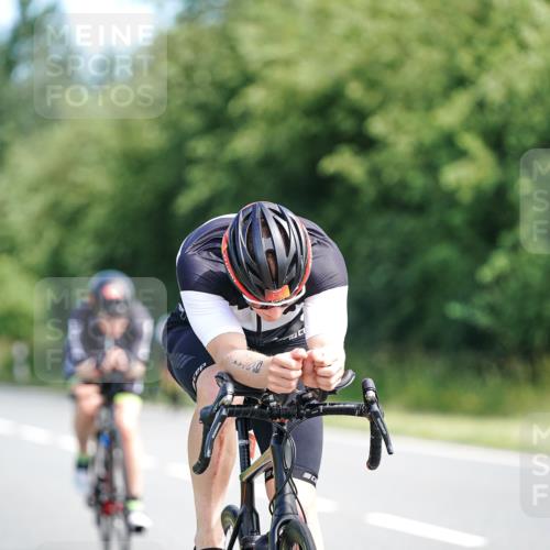 21.06.2026 - Viking Triathlon Michael Burmester http://msf.ph/oto/9886047 21.06.2026 11:26:05 Radfahren 52, 58, 86, 133, 133, 165, 169, 189, 190, 280, 309, 316, 456, 526, 527, 546, 645 meine-sportfotos.de