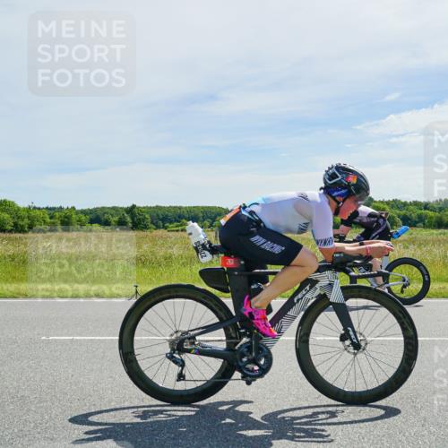 21.06.2026 - Viking Triathlon Michael Burmester http://msf.ph/oto/9886055 21.06.2026 11:43:59 Radfahren 20, 66, 68, 70, 70, 75, 255, 261, 370, 370, 386, 419, 441, 463, 642, 670 meine-sportfotos.de