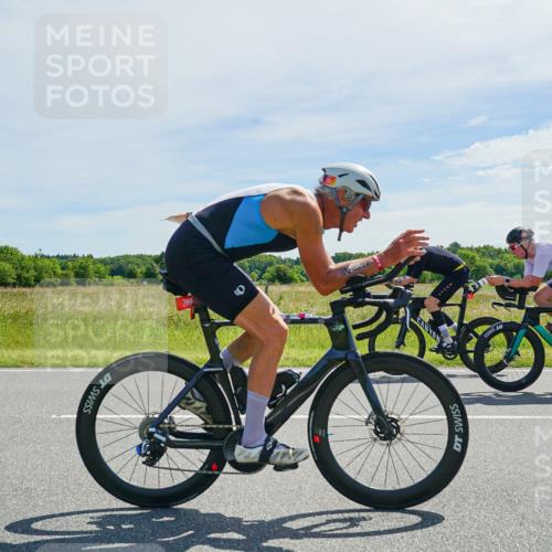 21.06.2026 - Viking Triathlon Michael Burmester http://msf.ph/oto/9886074 21.06.2026 11:44:19 Radfahren 44, 84, 163, 166, 199, 211, 252, 282, 289, 348, 348, 374, 387, 411, 463, 509, 561, 608, 613, 643, 670 meine-sportfotos.de