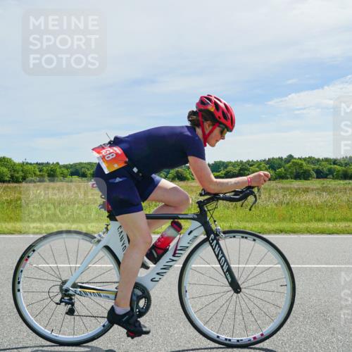 21.06.2026 - Viking Triathlon Michael Burmester http://msf.ph/oto/9886124 21.06.2026 11:45:31 Radfahren 8, 72, 78, 198, 259, 438, 526, 560 meine-sportfotos.de