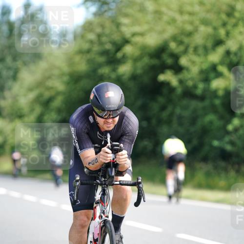 21.06.2026 - Viking Triathlon Michael Burmester http://msf.ph/oto/9886134 21.06.2026 11:26:14 Radfahren 52, 58, 77, 86, 99, 133, 133, 141, 165, 169, 190, 280, 316, 429, 442, 527, 546, 560 meine-sportfotos.de