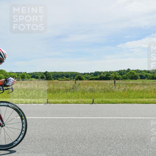 21.06.2026 - Viking Triathlon Michael Burmester http://msf.ph/oto/9886143 21.06.2026 11:45:52 Radfahren 46, 60, 111, 123, 138, 186, 186, 212, 227, 245, 495, 532, 532, 541, 562 meine-sportfotos.de