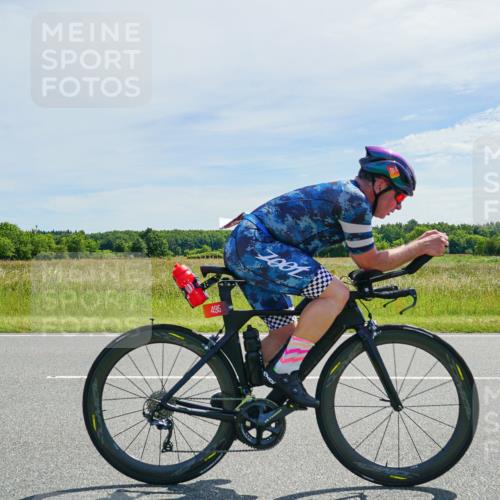 21.06.2026 - Viking Triathlon Michael Burmester http://msf.ph/oto/9886147 21.06.2026 11:45:54 Radfahren 46, 60, 111, 123, 138, 186, 186, 212, 227, 227, 245, 495, 532, 532, 541, 562 meine-sportfotos.de