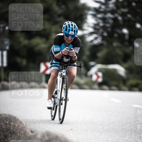 21.06.2026 - 29. Vierlanden-Triathlon H.Heesch http://msf.ph/oto/9886152 21.06.2026 10:39:58 Radfahren 300 meine-sportfotos.de