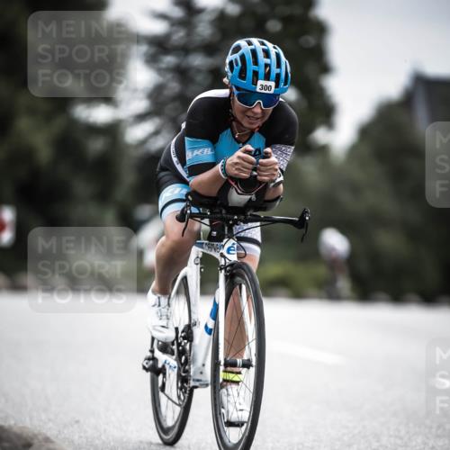 21.06.2026 - 29. Vierlanden-Triathlon H.Heesch http://msf.ph/oto/9886182 21.06.2026 10:39:59 Radfahren 154, 300 meine-sportfotos.de