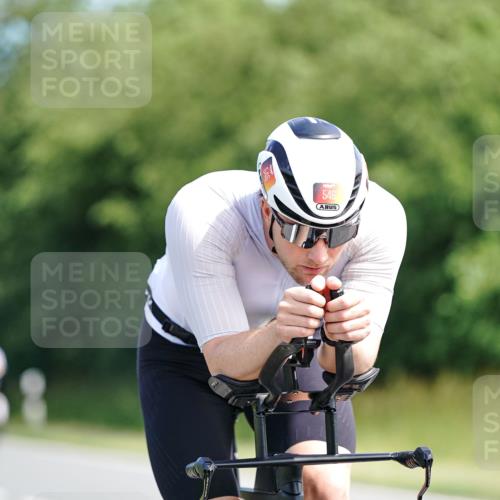 21.06.2026 - Viking Triathlon Michael Burmester http://msf.ph/oto/9886187 21.06.2026 11:26:25 Radfahren 77, 99, 133, 141, 429, 442, 462, 546, 560 meine-sportfotos.de