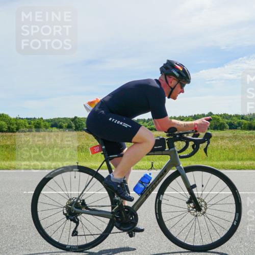 21.06.2026 - Viking Triathlon Michael Burmester http://msf.ph/oto/9886225 21.06.2026 11:46:54 Radfahren 119, 169, 237, 241, 280, 315, 355, 365, 426, 462, 527, 565, 655 meine-sportfotos.de
