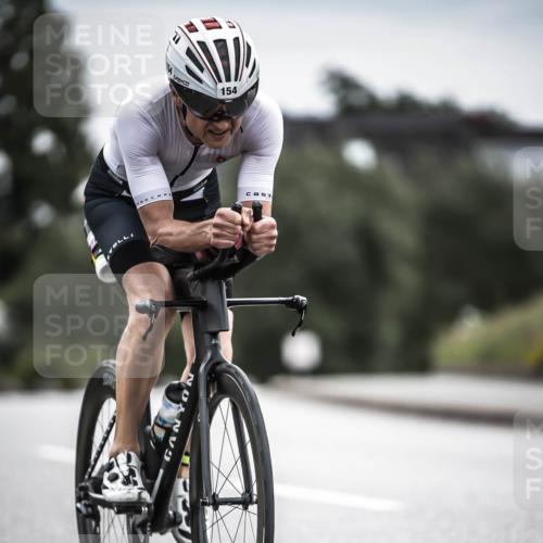21.06.2026 - 29. Vierlanden-Triathlon H.Heesch http://msf.ph/oto/9886250 21.06.2026 10:40:07 Radfahren 154, 309 meine-sportfotos.de