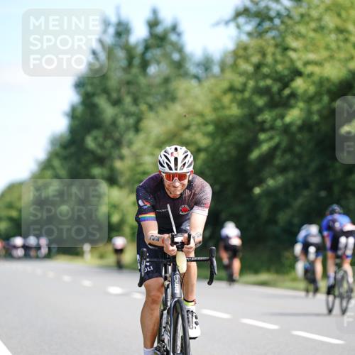 21.06.2026 - Viking Triathlon Michael Burmester http://msf.ph/oto/9886293 21.06.2026 11:26:35 Radfahren 77, 99, 141, 141, 387, 429, 442, 462, 560, 653 meine-sportfotos.de