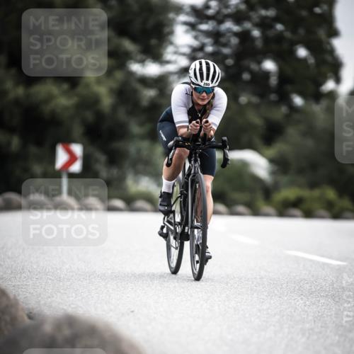 21.06.2026 - 29. Vierlanden-Triathlon H.Heesch http://msf.ph/oto/9886326 21.06.2026 10:40:39 Radfahren 151, 280 meine-sportfotos.de