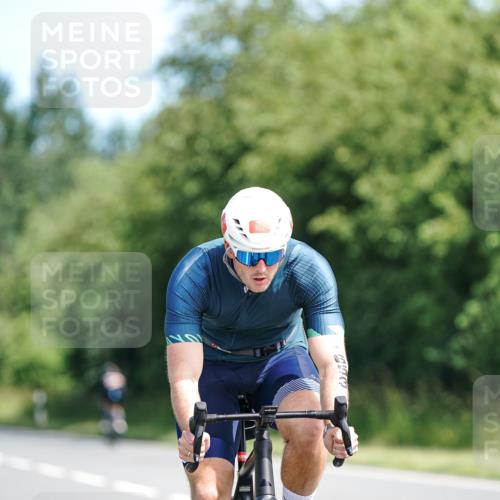 21.06.2026 - Viking Triathlon Michael Burmester http://msf.ph/oto/9886330 21.06.2026 11:26:47 Radfahren 65, 74, 103, 141, 211, 270, 344, 348, 387, 460, 569, 608, 653 meine-sportfotos.de