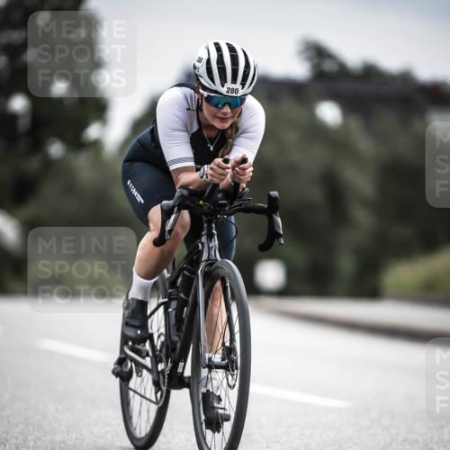 21.06.2026 - 29. Vierlanden-Triathlon H.Heesch http://msf.ph/oto/9886374 21.06.2026 10:40:40 Radfahren 3, 151, 280 meine-sportfotos.de