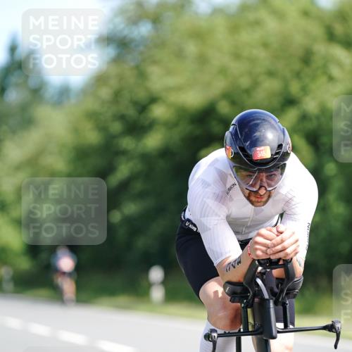 21.06.2026 - Viking Triathlon Michael Burmester http://msf.ph/oto/9886391 21.06.2026 11:26:58 Radfahren 41, 44, 63, 65, 74, 74, 94, 103, 111, 162, 163, 211, 266, 270, 275, 344, 348, 387, 411, 460, 484, 522, 569, 608, 651, 668 meine-sportfotos.de