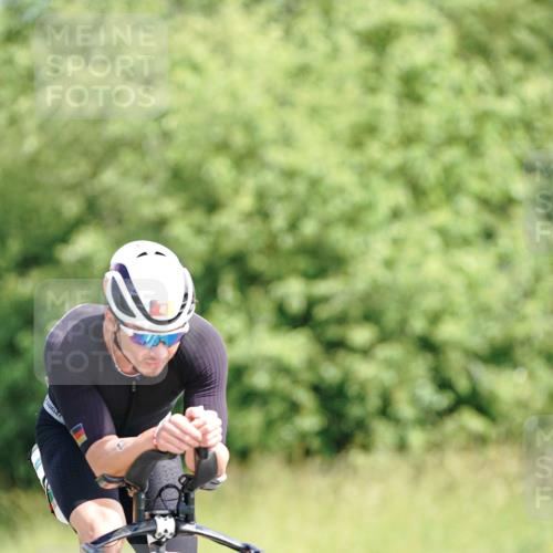 21.06.2026 - Viking Triathlon Michael Burmester http://msf.ph/oto/9886451 21.06.2026 11:27:11 Radfahren 41, 44, 63, 65, 74, 87, 94, 111, 154, 162, 163, 166, 227, 266, 275, 344, 411, 460, 484, 522, 569, 649, 651, 665, 668 meine-sportfotos.de