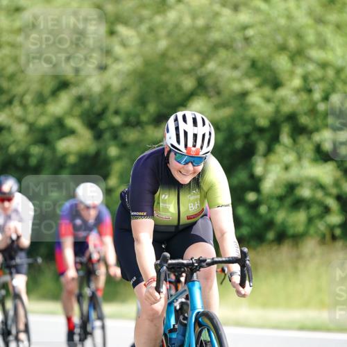 21.06.2026 - Viking Triathlon Michael Burmester http://msf.ph/oto/9886462 21.06.2026 11:27:12 Radfahren 41, 44, 63, 65, 74, 87, 94, 111, 154, 162, 163, 166, 227, 266, 275, 344, 411, 460, 484, 522, 569, 649, 651, 665, 668 meine-sportfotos.de