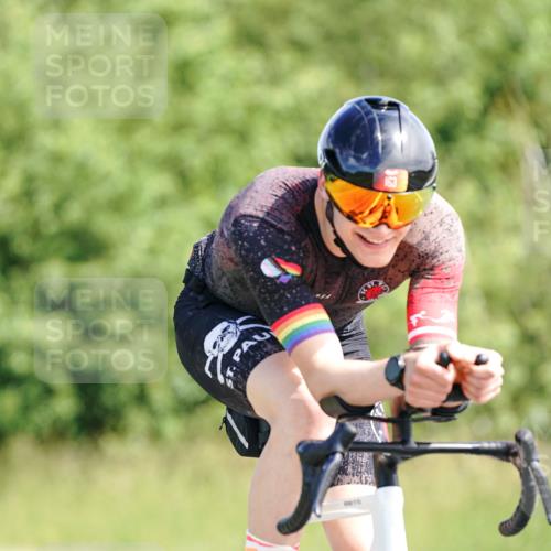 21.06.2026 - Viking Triathlon Michael Burmester http://msf.ph/oto/9886536 21.06.2026 11:27:16 Radfahren 41, 44, 63, 74, 87, 94, 111, 154, 162, 163, 166, 227, 266, 275, 411, 417, 484, 522, 567, 649, 651, 665, 668 meine-sportfotos.de