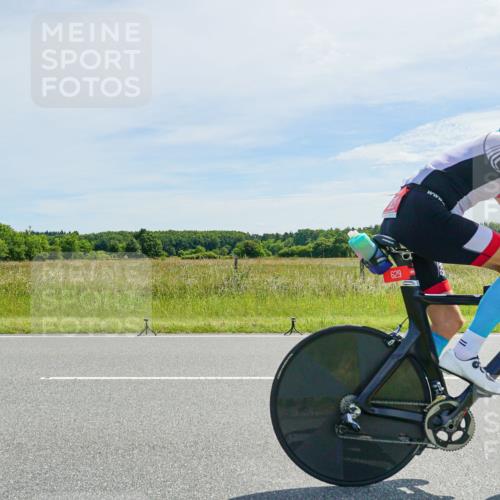 21.06.2026 - Viking Triathlon Michael Burmester http://msf.ph/oto/9886549 21.06.2026 11:49:43 Radfahren 9, 38, 40, 156, 168, 207, 224, 254, 471, 489, 492, 498, 629 meine-sportfotos.de