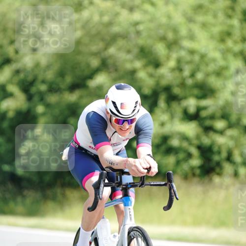 21.06.2026 - Viking Triathlon Michael Burmester http://msf.ph/oto/9886567 21.06.2026 11:27:18 Radfahren 44, 63, 74, 87, 94, 111, 154, 162, 163, 166, 227, 266, 275, 411, 417, 484, 522, 567, 649, 651, 665, 668 meine-sportfotos.de